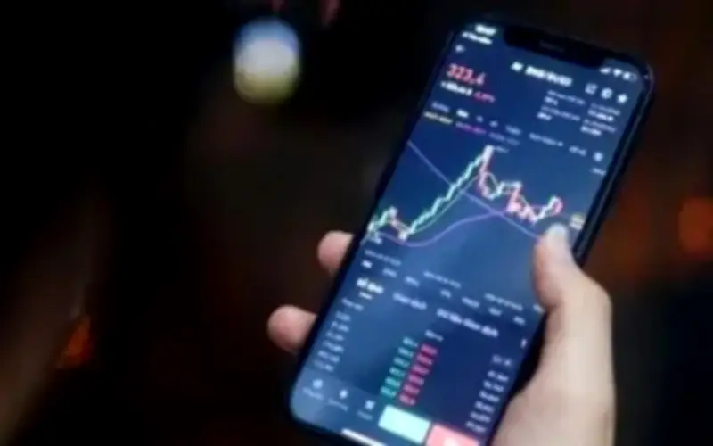 Cảnh báo lừa đảo tài chính qua mạng: Thủ đoạn tinh vi từ các hội nhóm bất động sản