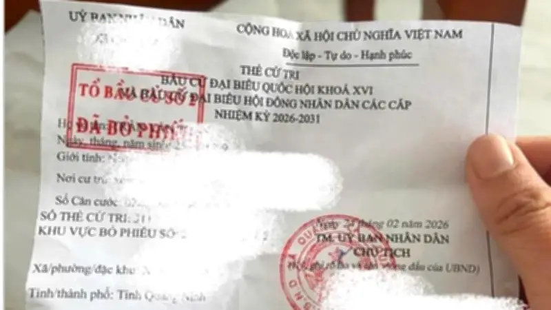 Cảnh báo: Đăng ảnh thẻ cử tri lên mạng xã hội có thể gây lộ thông tin cá nhân