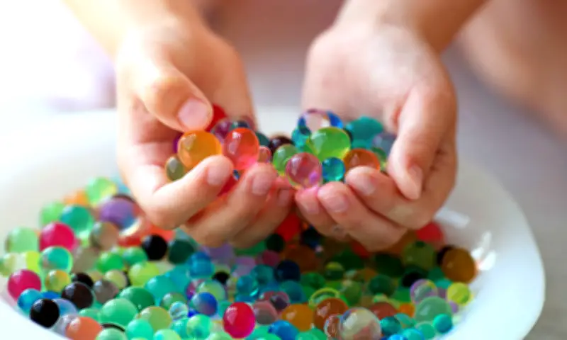 Cảnh báo nguy hiểm từ đồ chơi hạt nở: Nguy cơ tắc ruột ở trẻ nhỏ