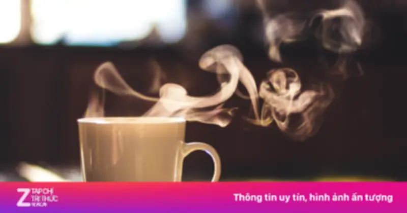 Cảnh báo: Những thói quen uống nước sai lầm đang âm thầm hủy hoại dạ dày và thận