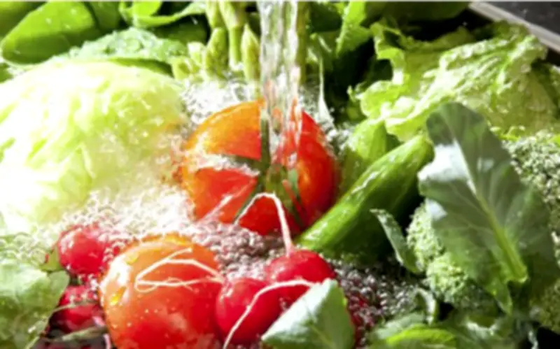 Cảnh báo: Rau dễ ngậm thuốc trừ sâu và ký sinh trùng nguy hiểm