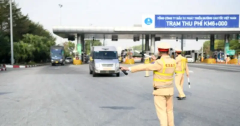 Cảnh báo từ cao tốc Long Thành - Dầu Giây - Phan Thiết: Xử lý sai khi xe gặp sự cố có thể bị phạt 14 triệu đồng