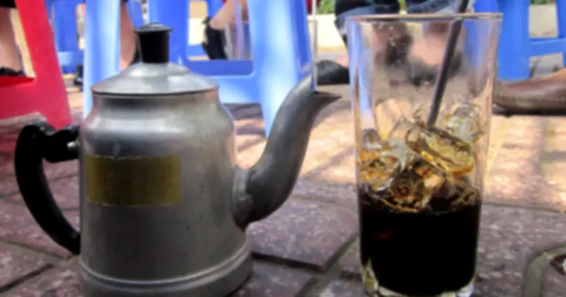 Cảnh báo: Uống trà, cà phê quá nóng có thể làm tăng nguy cơ ung thư thực quản