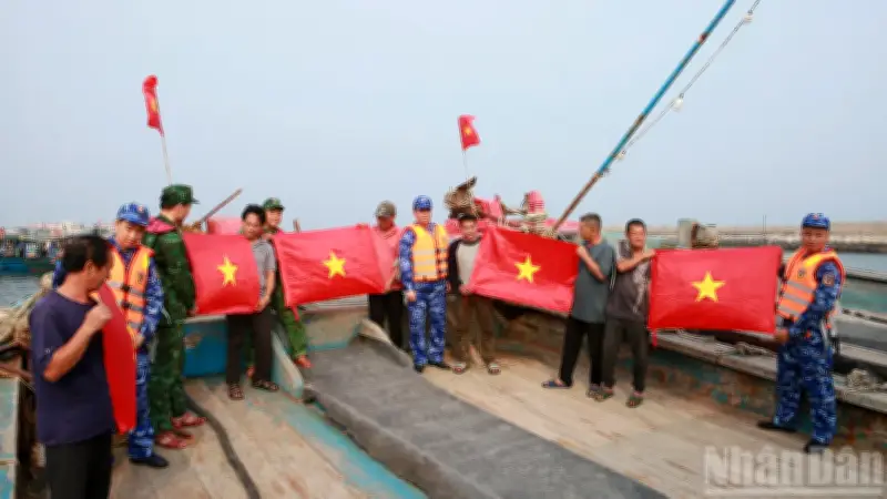 Cảnh sát biển và các đơn vị đồng hành hưởng ứng Tháng Thanh niên 2026 tại Bạch Long Vĩ