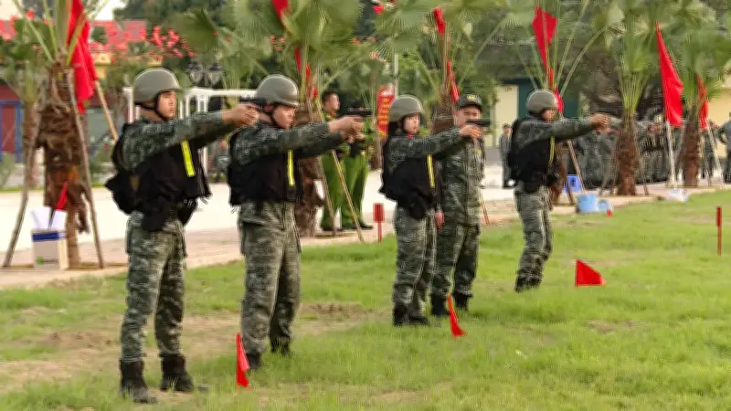 Cảnh sát đặc nhiệm sẵn sàng bảo vệ an ninh từ xa trong ngày bầu cử 15/3