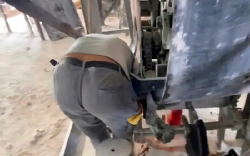 Cảnh sát Đồng Nai giải cứu thành công công nhân mắc kẹt trong máy nghiền đá