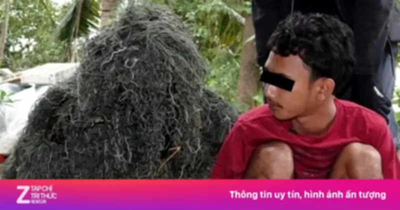 Cảnh sát Thái Lan cải trang thành bụi cây, múa lân để bắt tội phạm nguy hiểm