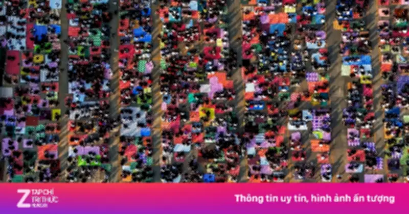 Cảnh tượng choáng ngợp tại lễ hội xăm hình thiêng Sak Yant ở Thái Lan