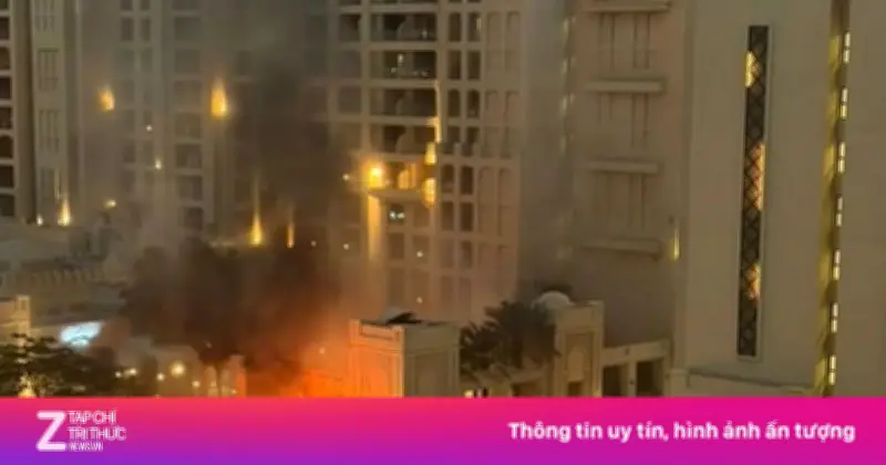 Cảnh tượng khách sạn hạng sang tại Dubai bốc cháy dữ dội gây sốc