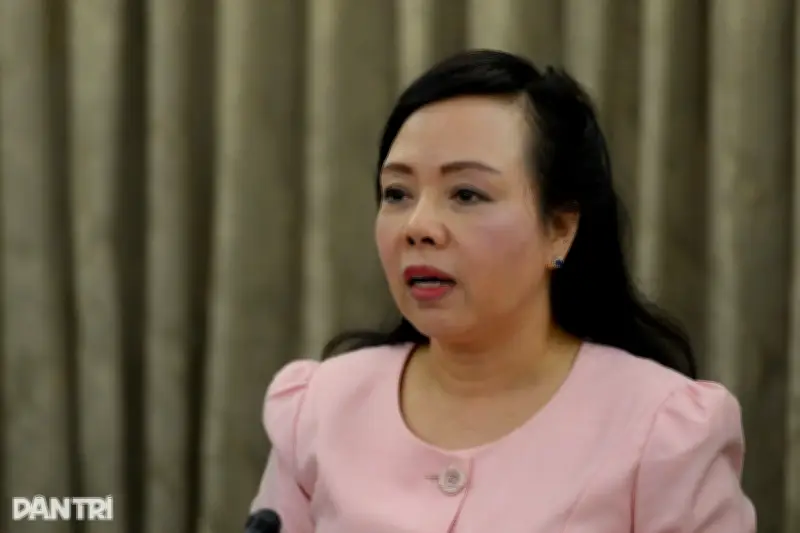 Cấp dưới khai đưa hơn 15 tỷ đồng, cựu Bộ trưởng Kim Tiến nói chỉ cầm 2,5 tỷ