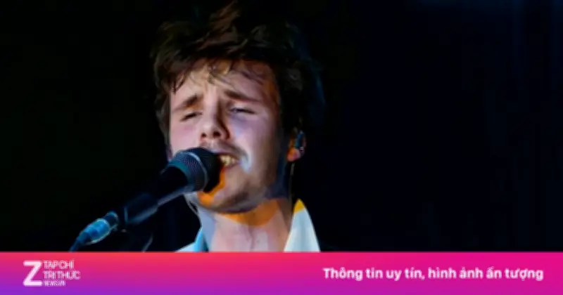 Cruz Beckham bật khóc trên sân khấu, ca khúc mới gợi nhắc mâu thuẫn gia đình với anh trai Brooklyn