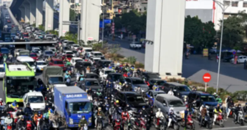 CSGT TP.HCM, Hà Nội, Hưng Yên phạt nguội hàng trăm xe máy vi phạm giao thông