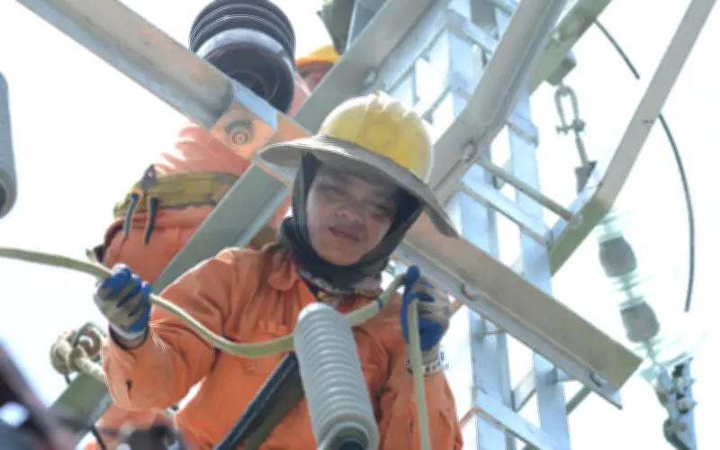 Cắt điện hàng loạt tại Cần Thơ, Sóc Trăng từ 18-22/3: Khách hàng chịu ảnh hưởng 8-11 tiếng