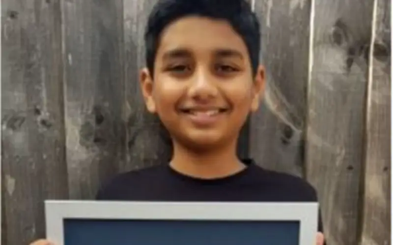 Cậu Bé 10 Tuổi Lập Kỷ Lục Guinness Với Tốc Độ Tính Toán 'Siêu Tốc' Trong Đại Dịch