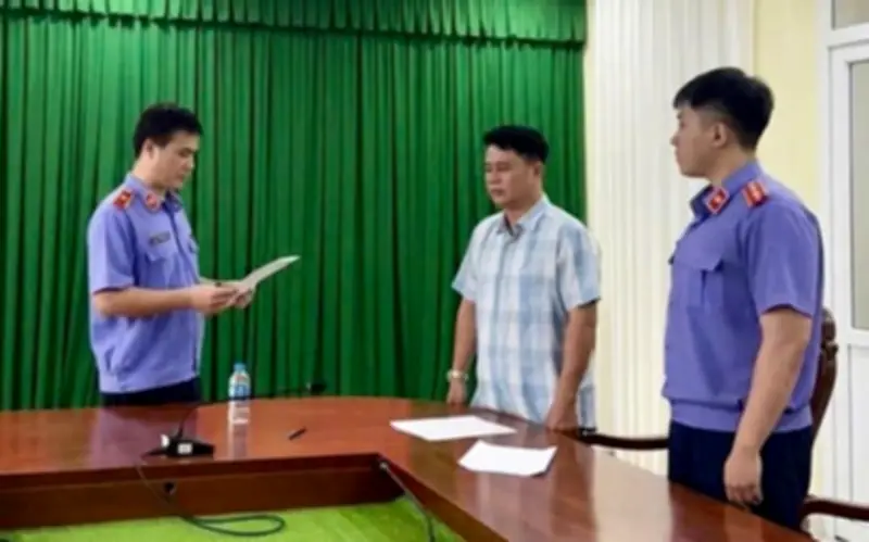 Cựu Cán Bộ Công An Vĩnh Long Bị Khởi Tố Vì Che Giấu Tội Phạm Giao Thông
