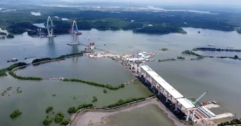 Cầu Phước An - Cầu vượt sông lớn nhất châu Á đạt 57% tiến độ, dự kiến hoàn thành năm 2027