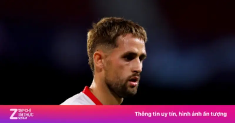 Cựu Sao MU Adnan Januzaj Chấp Nhận Giảm Lương Để Ở Lại Sevilla