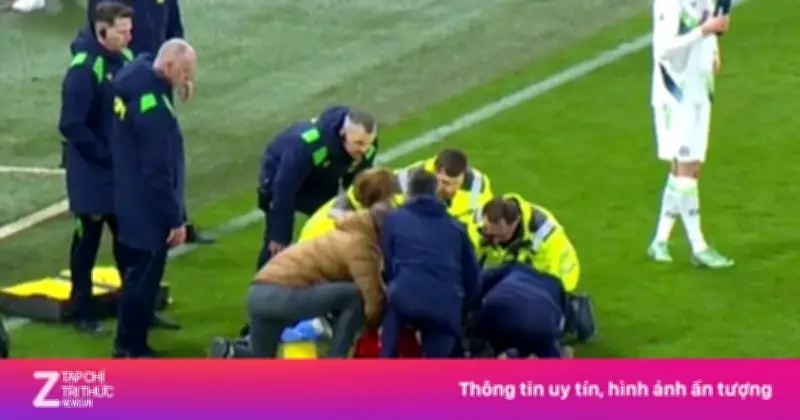 Cầu thủ Ireland đổ gục nguy kịch ở phút 120 trận play-off World Cup