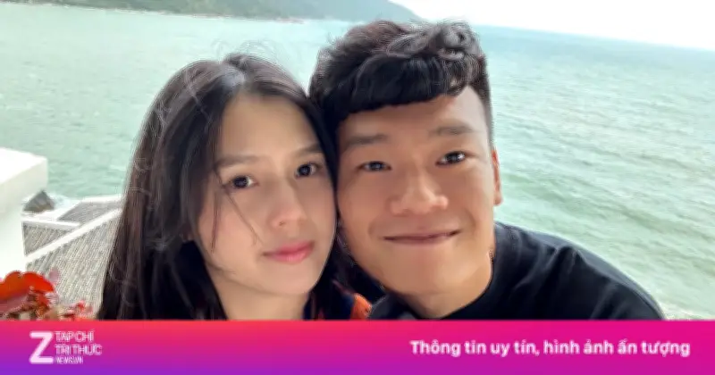 Cầu thủ Nguyễn Thành Chung bất ngờ tổ chức lễ đầy tháng cho con trai thứ hai