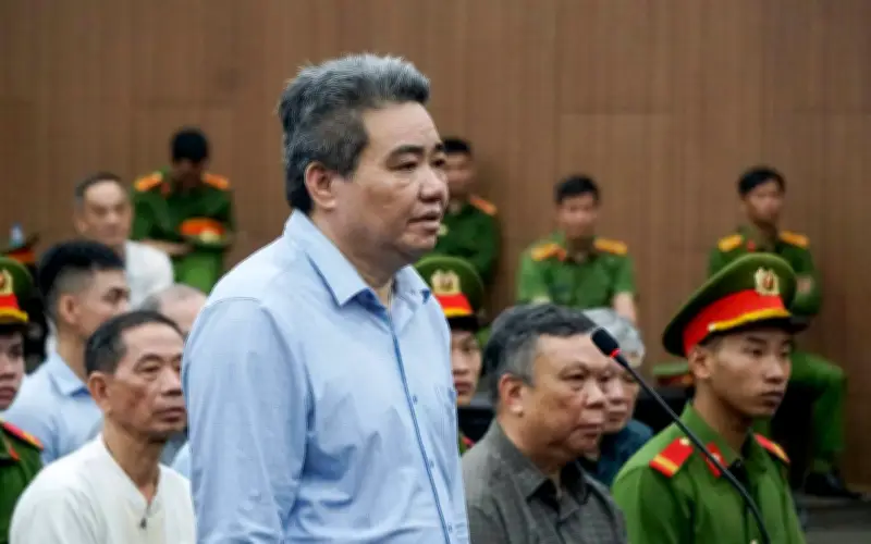 Cựu Thứ trưởng Bộ NN&PTNT cùng loạt cán bộ bị đưa ra xét xử vì nhận hối lộ