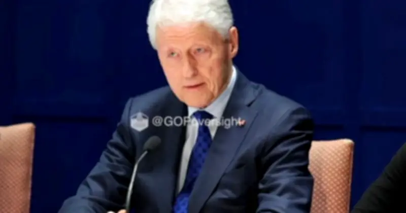 Cựu Tổng thống Bill Clinton tiết lộ cuộc trò chuyện với Trump về Epstein tại giải golf