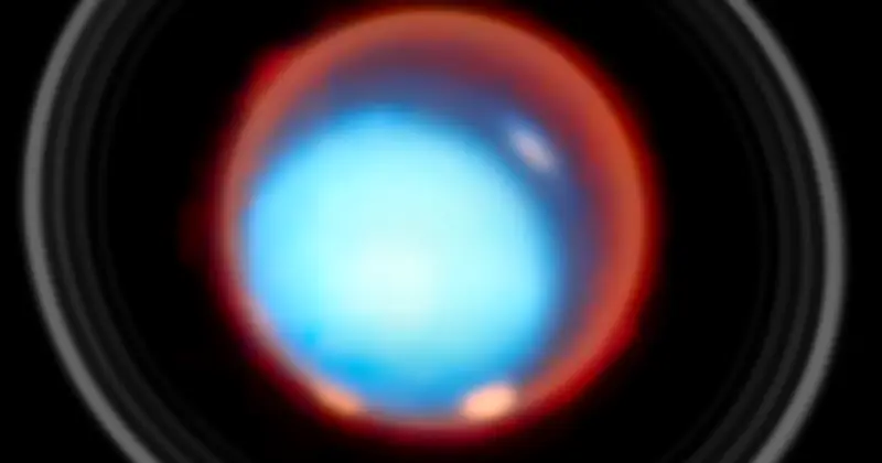 Cấu trúc kỳ lạ bao phủ một hành tinh trong Hệ Mặt Trời gây chấn động