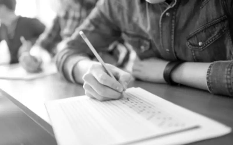 Cuộc thi nghiên cứu khoa học học sinh: Thành tích hay tiêu cực?