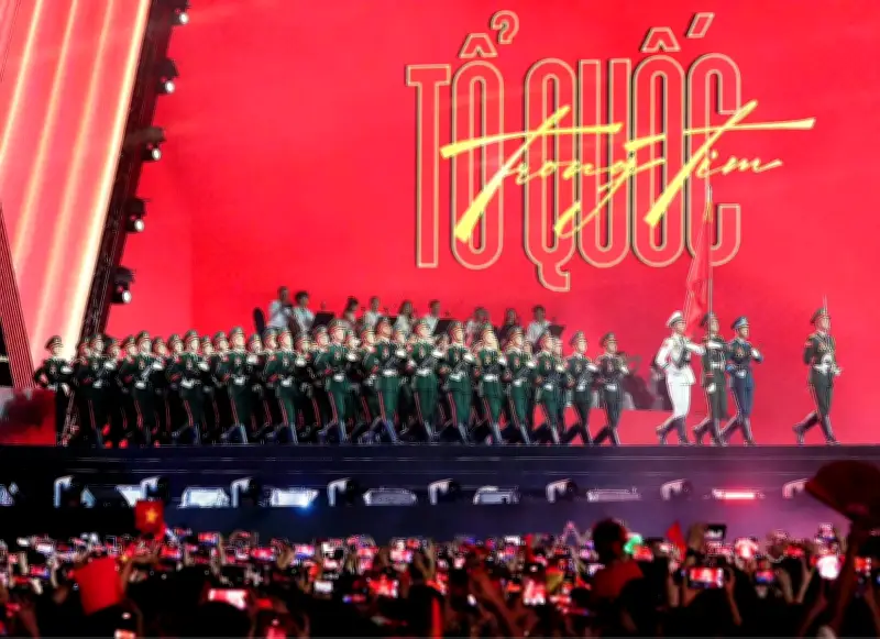 Cuộc thi ảnh báo chí ghi lại hành trình đổi mới của Việt Nam qua ống kính