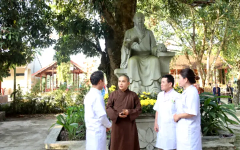 Cây vải cổ thụ gần 300 tuổi tại chùa Tượng Sơn: Chứng nhân lịch sử gắn với danh y Hải Thượng Lãn Ông