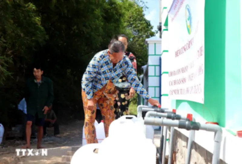 Dự báo mùa khô khắc nghiệt, Cần Thơ thiết lập các điểm lấy nước miễn phí