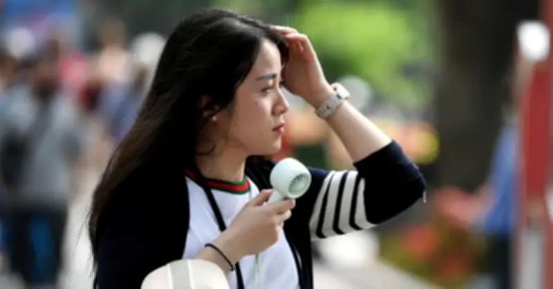 Dự báo thời tiết 18/3/2026: Miền Bắc sương mù, Nam Bộ nắng nóng gay gắt