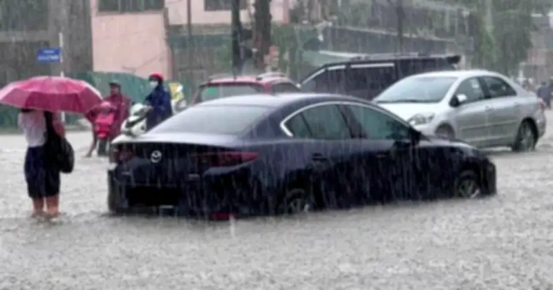 Dự báo thời tiết 6/3: Trung và Nam Bộ đối mặt mưa lớn, giông lốc nguy hiểm