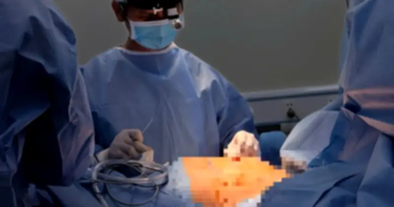 Dạ dày 'di cư' lên ngực ở cụ bà 90 tuổi: Ca phẫu thuật hiếm gặp tại Bệnh viện Minh Anh