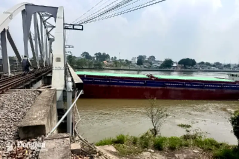 Dự kiến ngày 12/3 thông tuyến đường sắt Bắc - Nam qua cầu Ghềnh