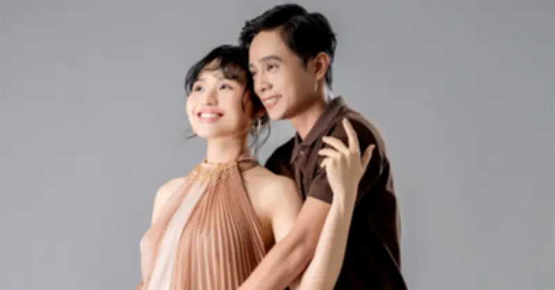 Diễn viên Lê Lộc và Tuấn Dũng đón con đầu lòng, chia sẻ tin vui trên mạng xã hội