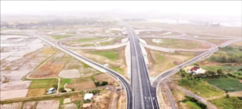 Dân vận giải phóng mặt bằng: Chìa khóa thúc đẩy các dự án trọng điểm tại Khánh Hòa và Hà Nội