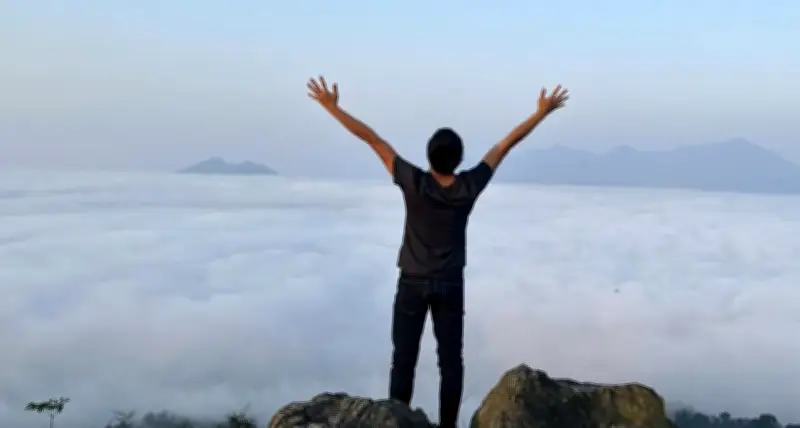 Dựng lều sân mây trên đỉnh đồi giữa đại ngàn xứ Thanh: Trải nghiệm độc đáo