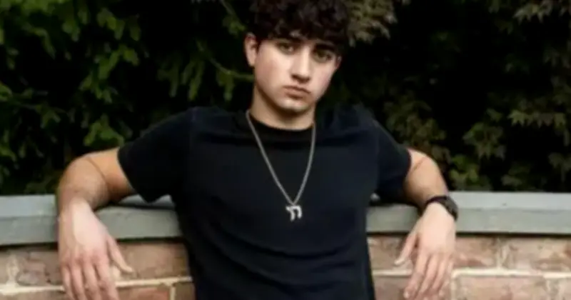 Doanh nhân trẻ Mỹ Zach Yadegari: Từ bán game 100.000 USD đến ứng dụng AI sức khỏe triệu đô