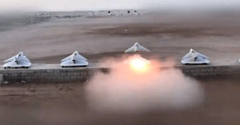 Drone HADID-110 Iran Tham Chiến, Đe Dọa Hệ Thống Phòng Không Mỹ - Israel