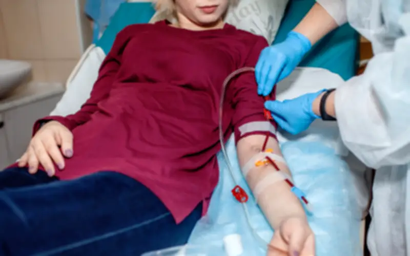 Dấu Hiệu Suy Thận Ở Nữ Giới Dễ Bị Bỏ Qua: Chị Em Cần Cảnh Giác