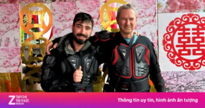 Du khách Tây tò mò dừng trước đám cưới, được mời vào chung vui ở Đắk Lắk