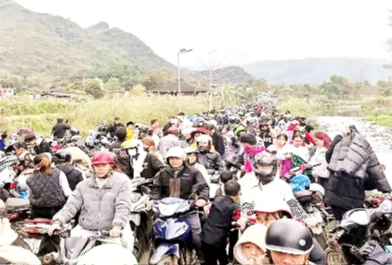 Du lịch bùng nổ tại Cao nguyên đá Đồng Văn: Áp lực hạ tầng giao thông đòi hỏi giải pháp cấp thiết