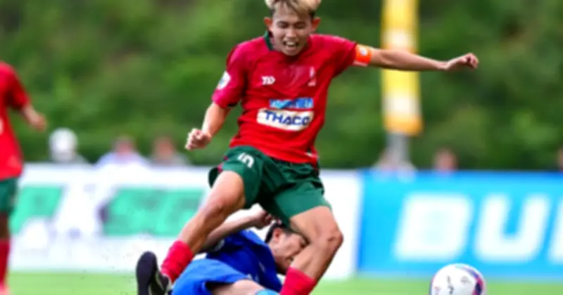 Dấu ấn thầy Giôm Graechen tỏa sáng qua học trò tại giải bóng đá sinh viên