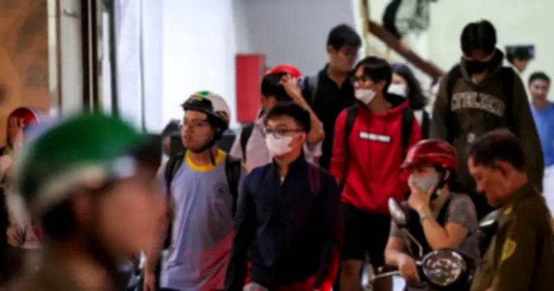 Dạy thêm học thêm trong kỷ nguyên AI: Từ 'luyện thi' sang 'luyện năng lực'