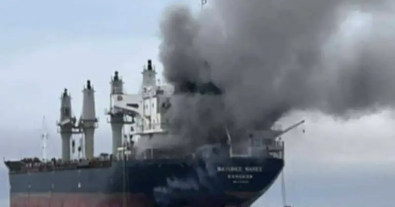 Eo biển Hormuz căng thẳng: Vận tải đình trệ, nhiều tàu bị tấn công, giá dầu tăng mạnh