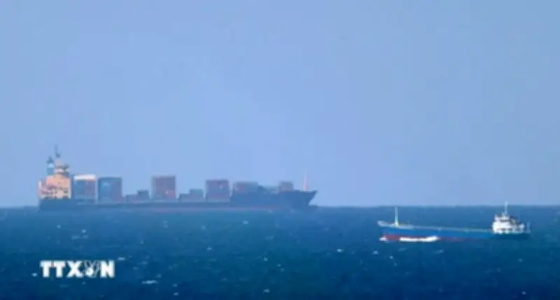 Eo biển Hormuz: Lưu lượng tàu dầu sụt giảm 90% sau xung đột Mỹ-Iran