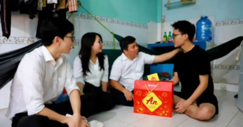 EVNGENCO3 Kiên Trì Đồng Hành, Chắp Cánh Tương Lai Cho 98 Học Sinh Nghèo TP.HCM