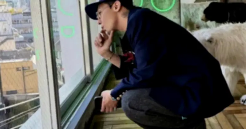 G-Dragon Biến Piaget Sixtie Thành Biểu Tượng Thời Trang Vượt Giới Tính