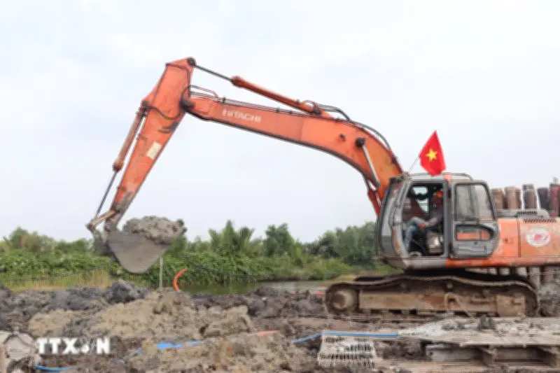 Gỡ vướng nguồn cung vật liệu cho dự án cao tốc Cà Mau - Đất Mũi