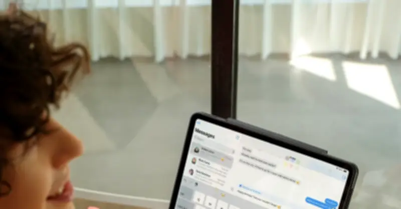 Gen Z Chuyển Hướng Tiêu Dùng: Tối Giản Và Giá Trị Thực, ESR Nổi Bật Với Phụ Kiện Công Nghệ